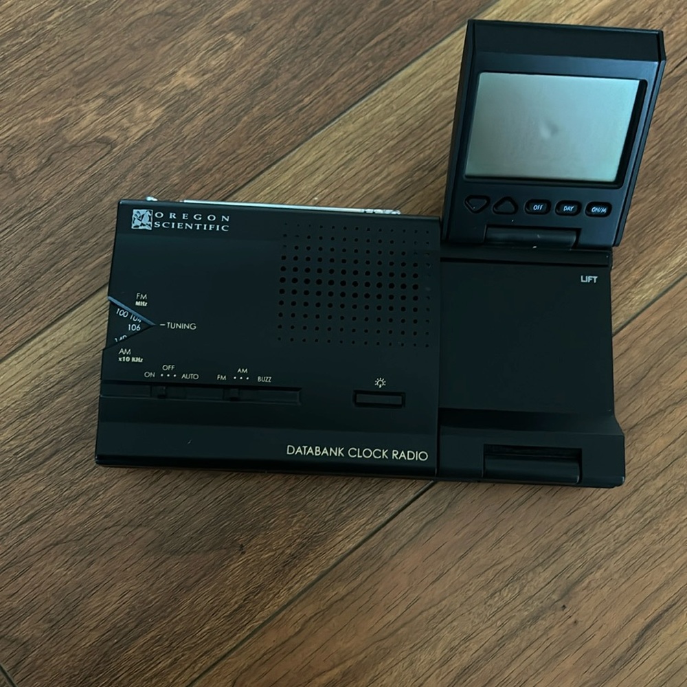 Oregon Scientific Data bank Radio